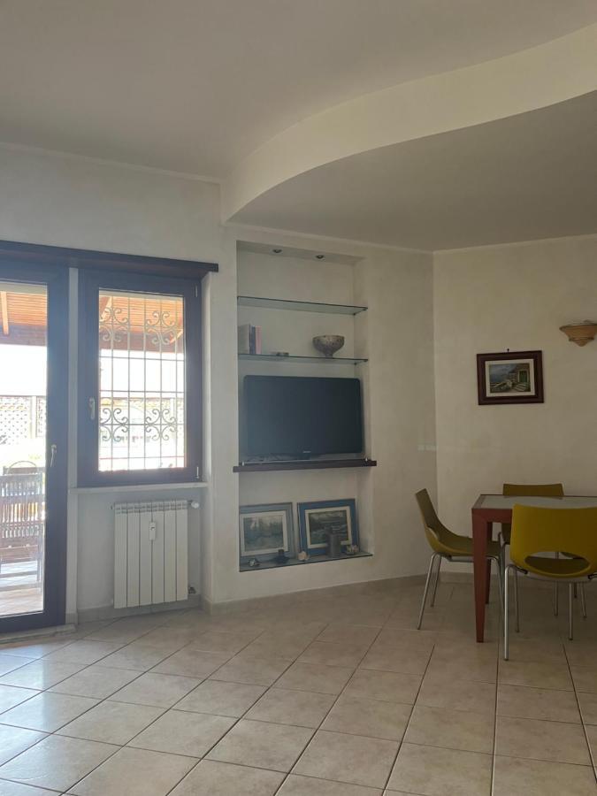 דירות לידו די אוסטיה Attico Con Terrazza In Via Dei Traghetti מראה חיצוני תמונה