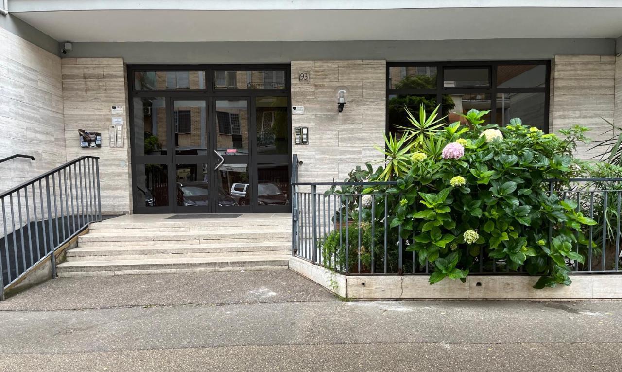 דירות לידו די אוסטיה Attico Con Terrazza In Via Dei Traghetti מראה חיצוני תמונה
